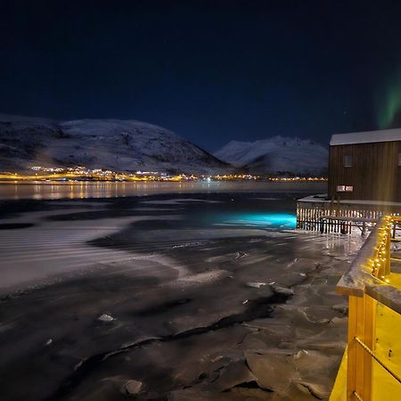 Вилла Kaldfjord Sea House Тромсё Экстерьер фото
