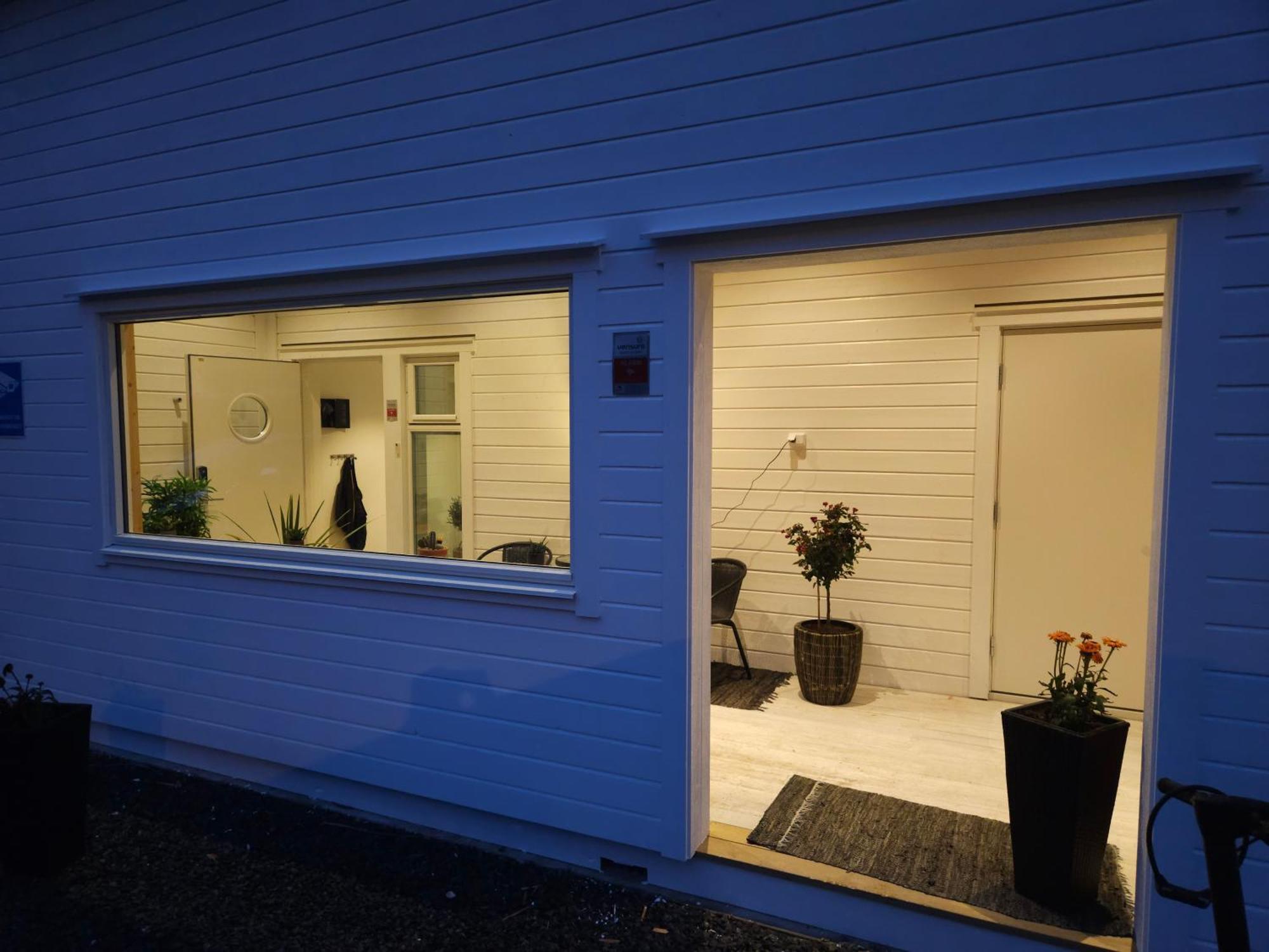 Вилла Kaldfjord Sea House Тромсё Экстерьер фото