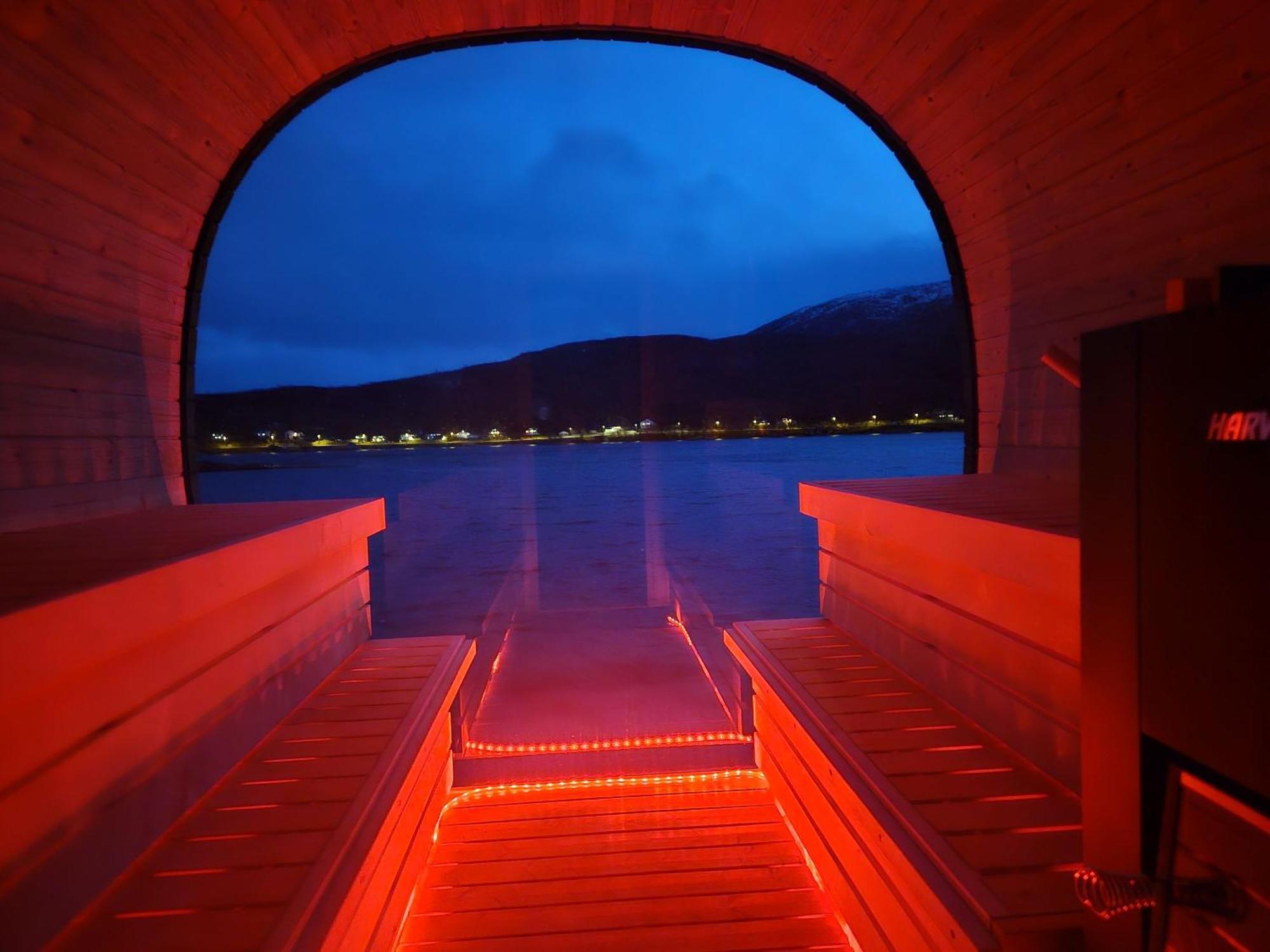 Вилла Kaldfjord Sea House Тромсё Экстерьер фото